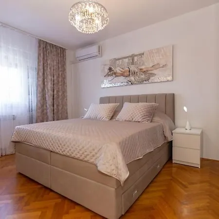 Apartamento Apartman Duzel Two, *